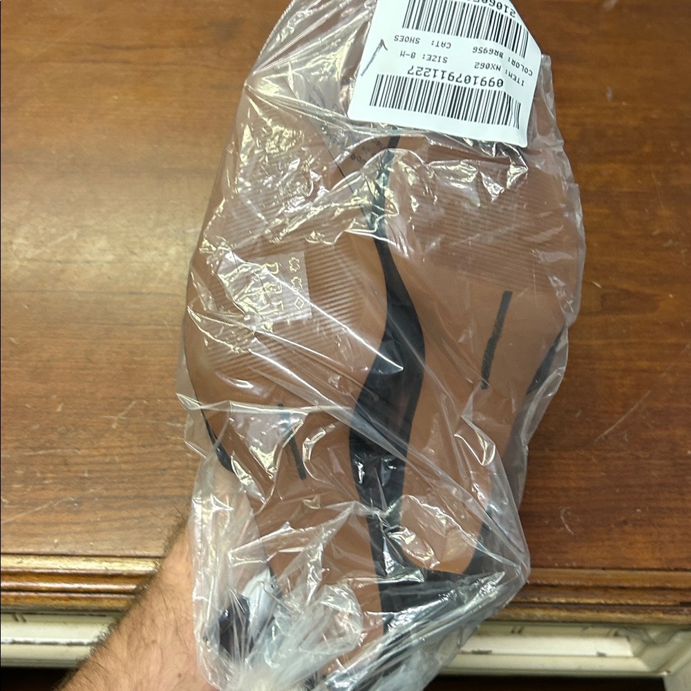 Women's Pointed Toe Slingback Heels in Deep Burgundy - Picture 3 of 4